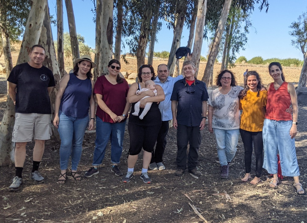 חברי קבוצת המחקר העבר בעבר